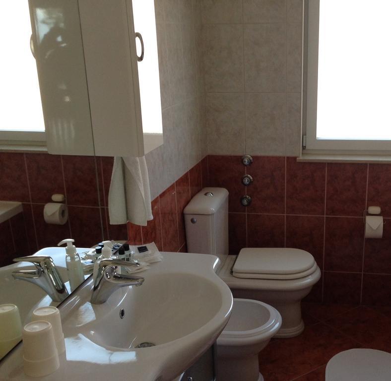 Feelgood Apartments Podstrana Kamer foto